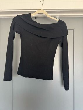 H&M Black Off-the-Shoulder Ribbed Knit Sweater